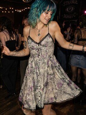 Reformed Floral & Animal Print Corset Back Dress – Size M – Cottagecore / Fairy